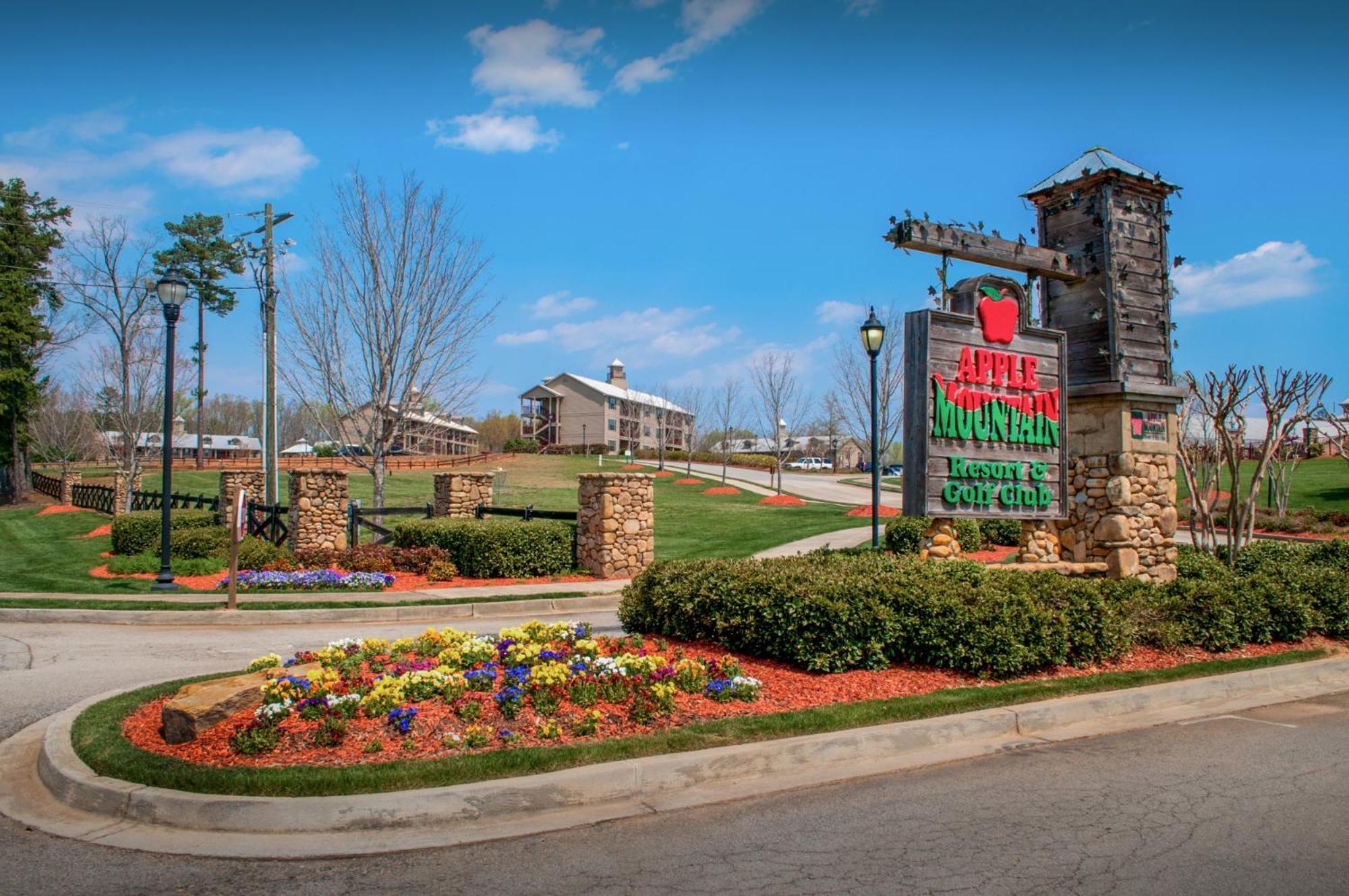 Holiday Inn Club Vacations Apple Mountain Resort At Clarkesville Exterior photo